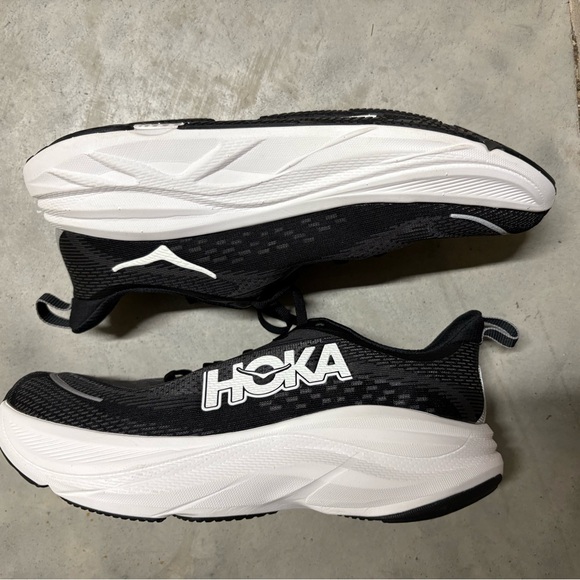 Hoka Skyflow - Picture 2 of 6
